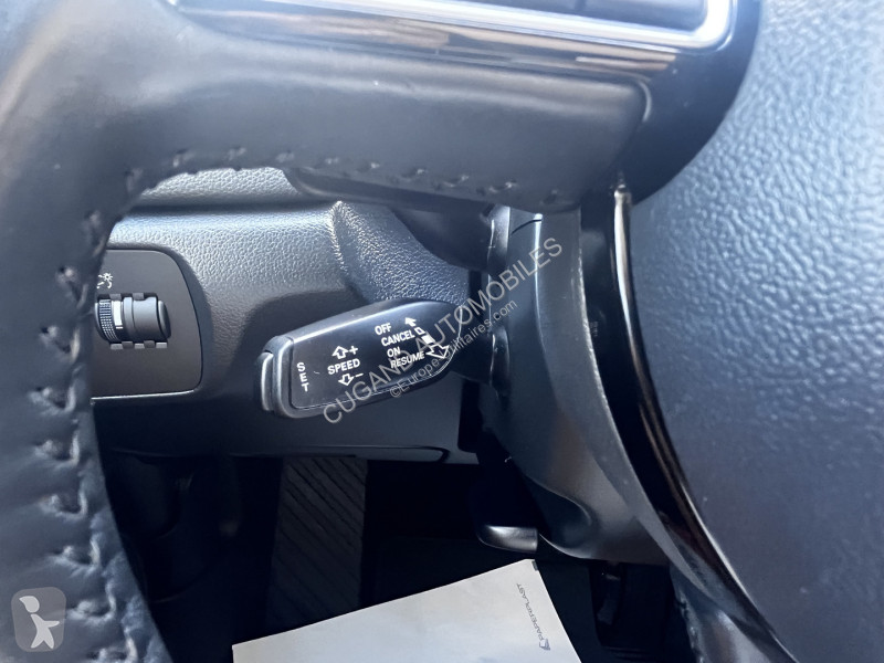 Véhicule utilitaire Audi Q3 2.0 TDI 184CH S...