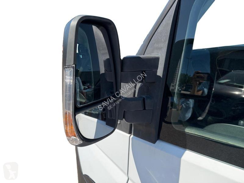 Véhicule utilitaire Iveco Châssis (2014->)...