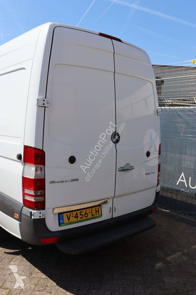 Véhicule utilitaire Mercedes