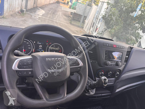 Véhicule utilitaire Iveco Iveco 35c16