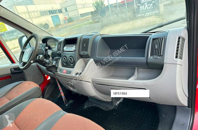 Véhicule utilitaire Fiat ducato