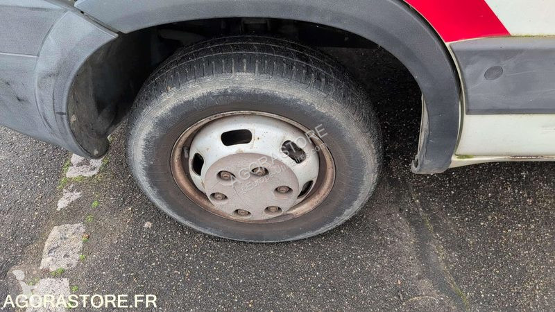 Véhicule utilitaire Iveco 35C14G