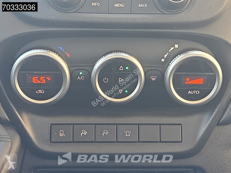 Véhicule utilitaire Iveco 35C18 3.0L Automático...