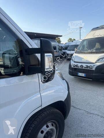 Furgoneta  Camper semintegrato