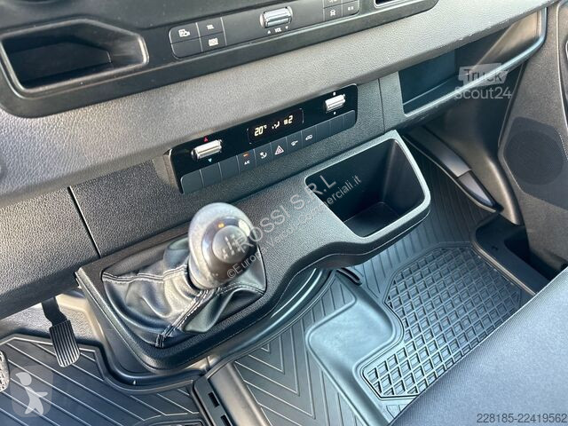 Véhicule utilitaire Mercedes SPRINTER - 317 CDI...