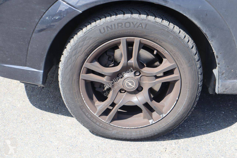 Véhicule utilitaire Opel