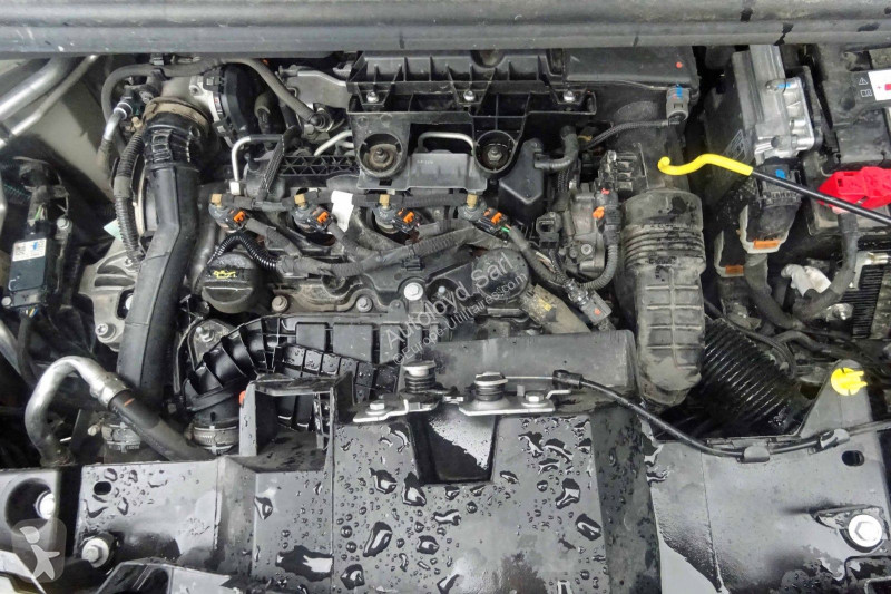 Véhicule utilitaire Peugeot PARTNER 1,5 HDI 100