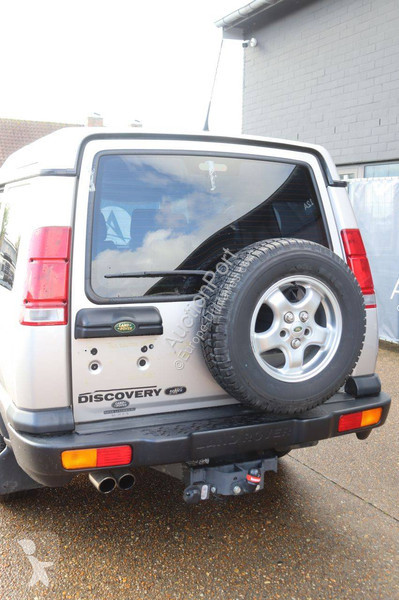 Véhicule utilitaire Land Rover V8