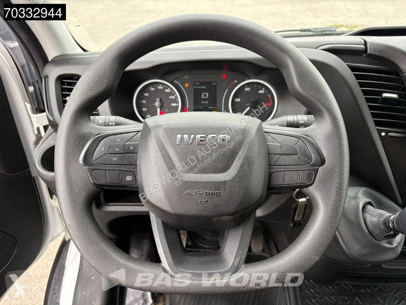 Bedrijfswagen Iveco 35C18 3.0L Doppelbereifung...