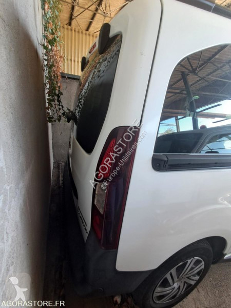 Véhicule utilitaire Citroën BERLINGO