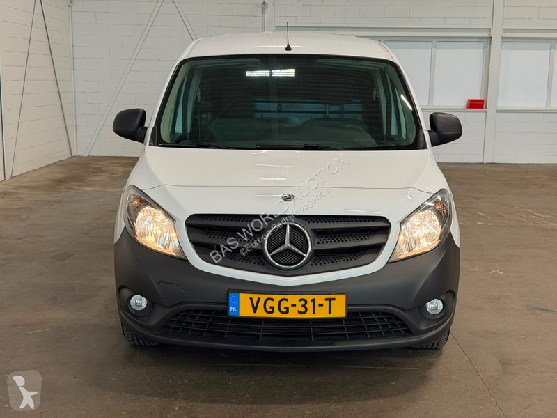 Véhicule utilitaire Mercedes 108 CDI
