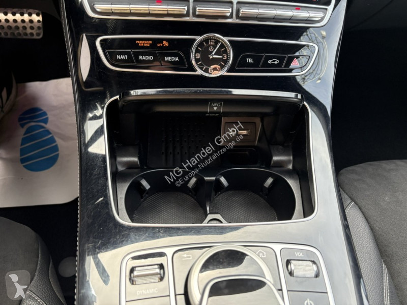 Veículo utilitário Mercedes E 300 de EQ-Power...