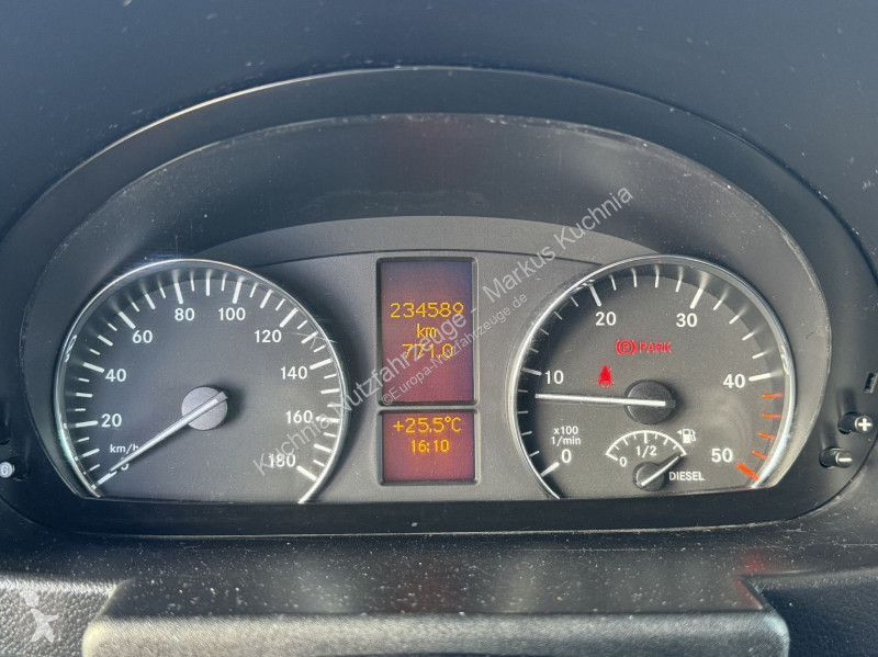 Bedrijfswagen Mercedes 313 MAXI 3-Sitze Euro-5...