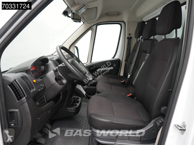 Véhicule utilitaire Peugeot Laadklep Bakwagen...