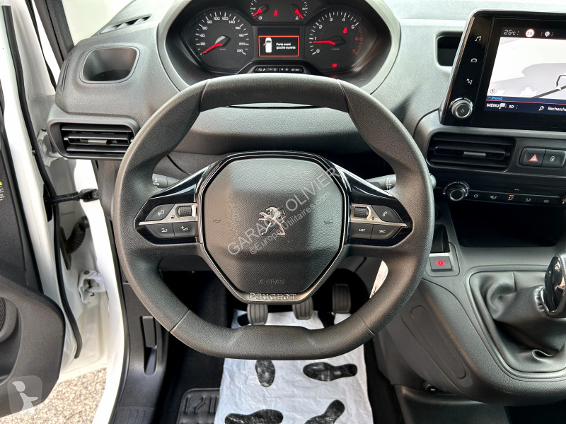 Furgoneta Peugeot Standard 650KG 1.5 Bluehdi...