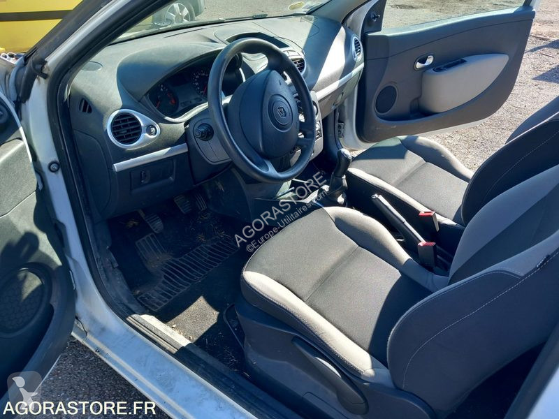 Véhicule utilitaire Renault CLIO