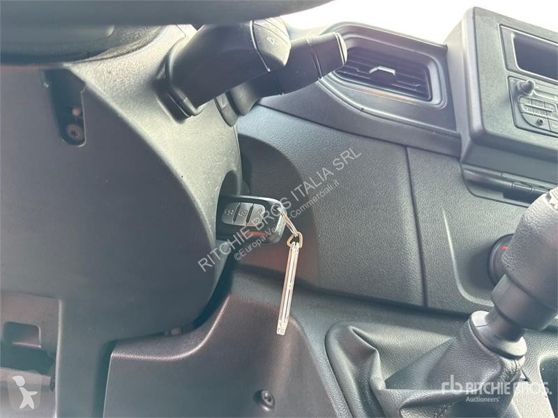 Furgoneta Renault 2.3DCI