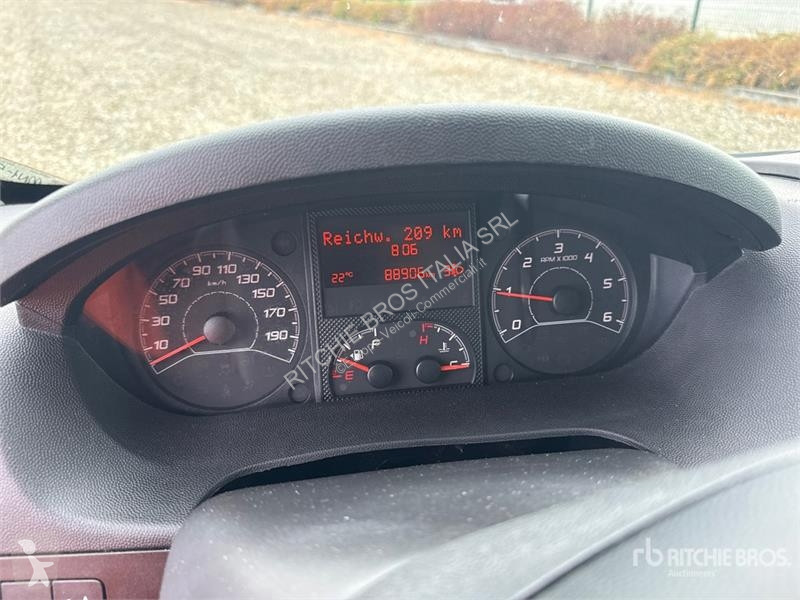 Véhicule utilitaire Opel 2.2