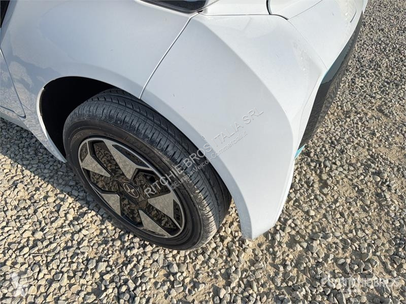 Лекотоварен автомобил  XEV Yoyo