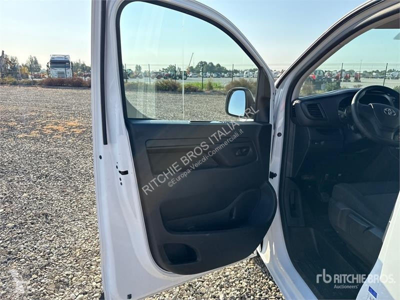 Furgoneta Toyota Proace