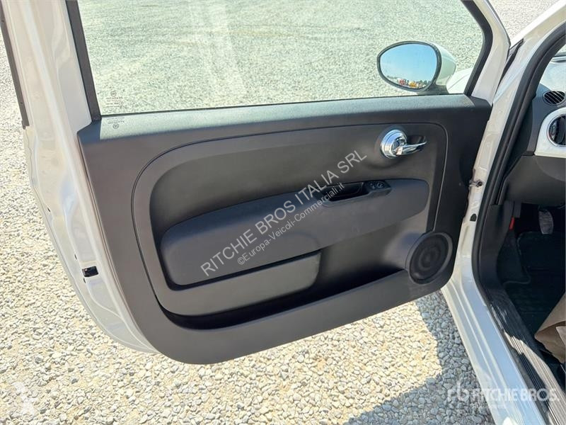 Комерційні автомобілі Fiat 500