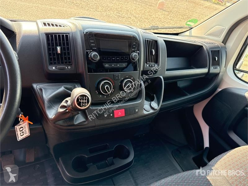 Véhicule utilitaire Opel 2.2 103 KW Mixto KA L4H2