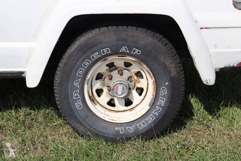 Furgoneta Jeep Chief