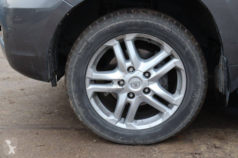 Furgoneta Toyota LANDCRUISER (200 SERIES)