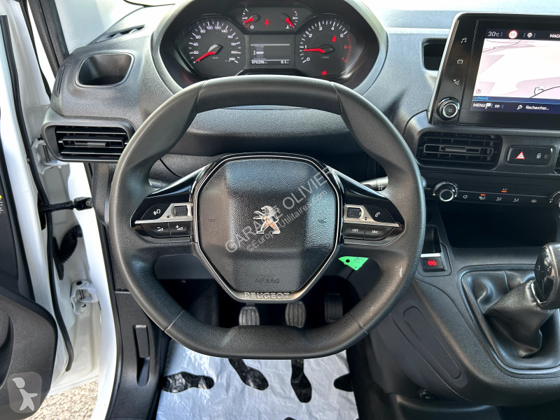 Furgoneta Peugeot Standard 650KG 1.5 Bluehdi...