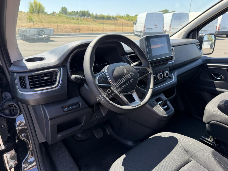 Véhicule utilitaire Renault TRAFIC L1H1 EXTRA...