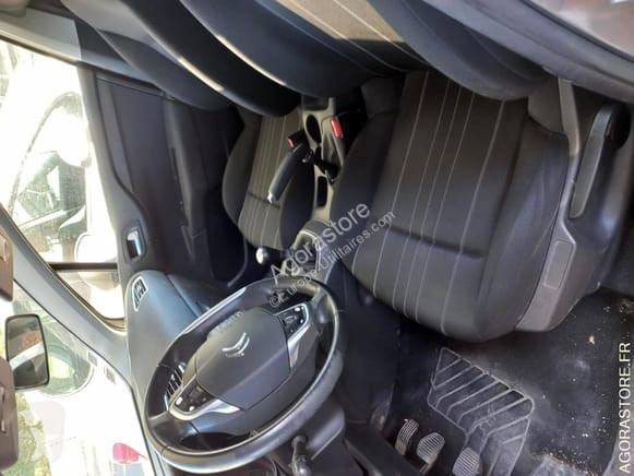 Комерційні автомобілі