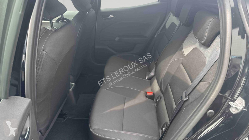 Лекотоварен автомобил Renault CLIO V