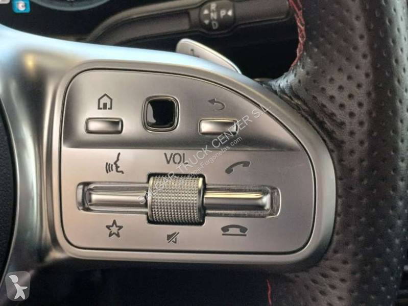 Комерційні автомобілі Mercedes 200