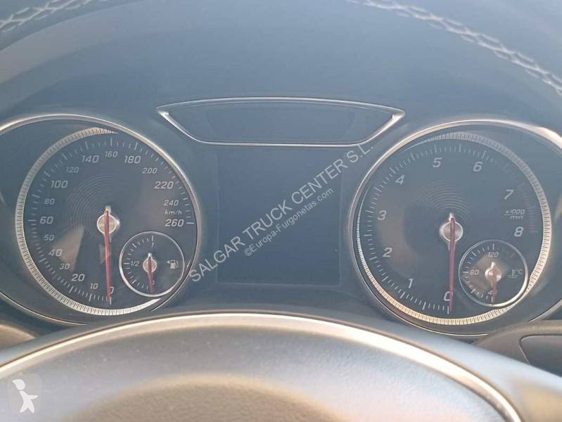 Furgoneta Mercedes