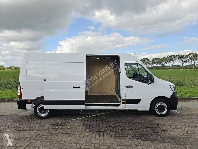 Лекотоварен автомобил Renault 2.3 DCI 150 COMF...