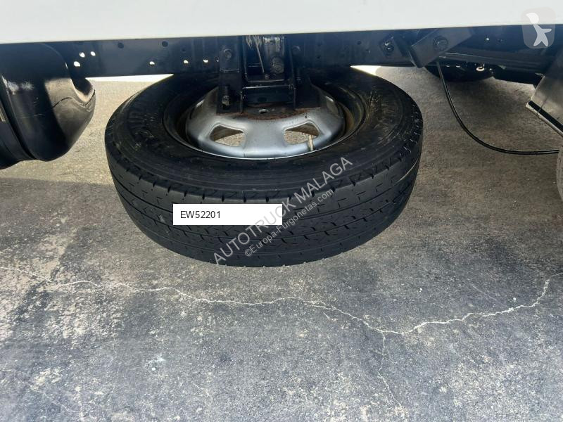 Furgoneta Iveco 35C14 PAQUETERO RAMPA RETRACTIL