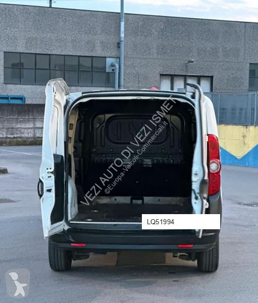 Лекотоварен автомобил Fiat DOBLO