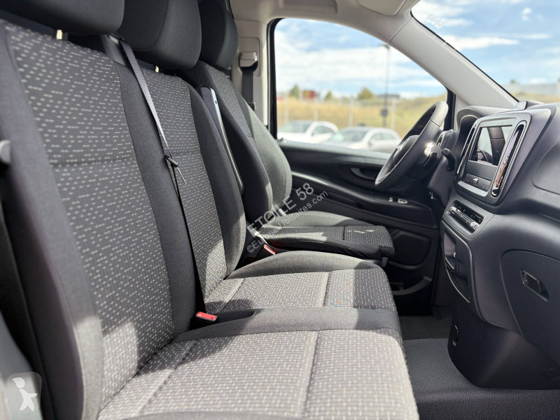 Комерційні автомобілі Mercedes VITO FOURGON 119...