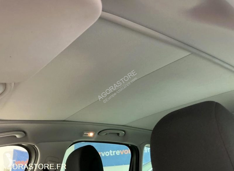 Лекотоварен автомобил Peugeot