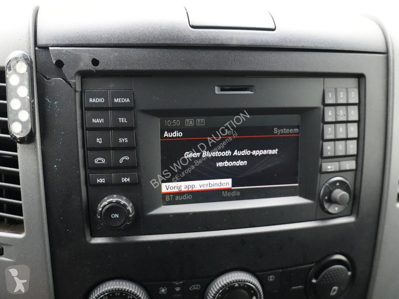 Лекотоварен автомобил Mercedes 311 CDI