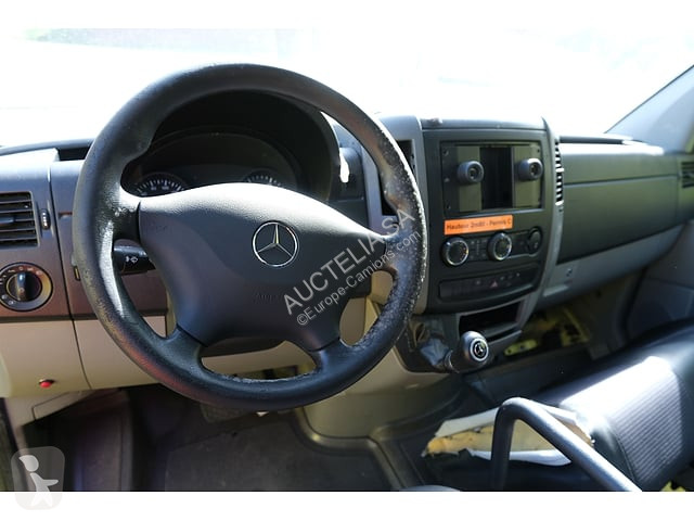 Лекотоварен автомобил Mercedes