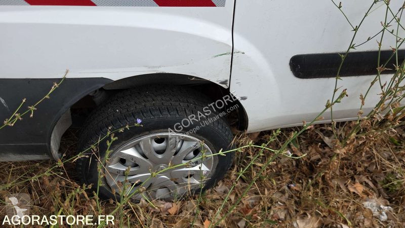 Лекотоварен автомобил Fiat DOBLO