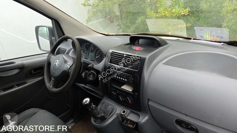 Лекотоварен автомобил Citroën JUMPY