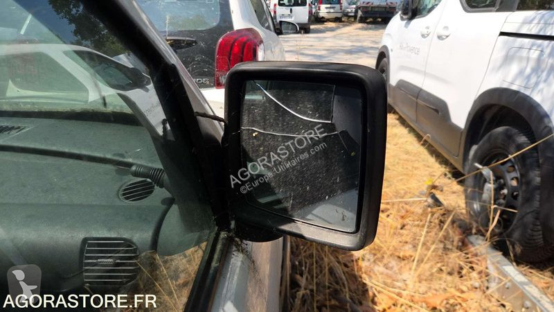 Лекотоварен автомобил Opel COMBO