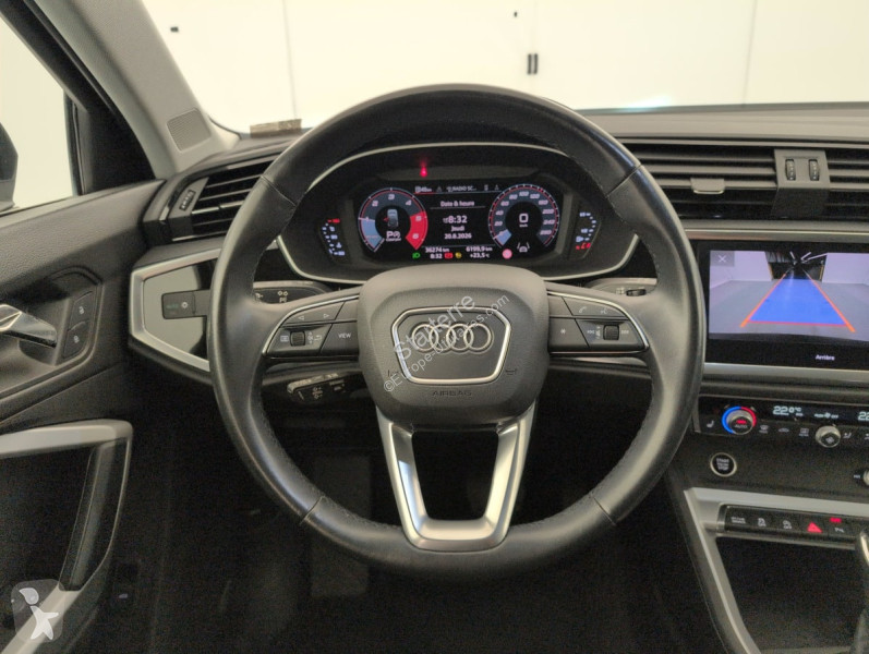 Véhicule utilitaire Audi Q3