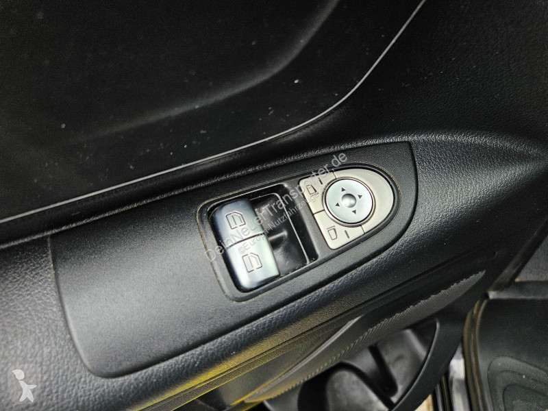 Лекотоварен автомобил Mercedes Vito...