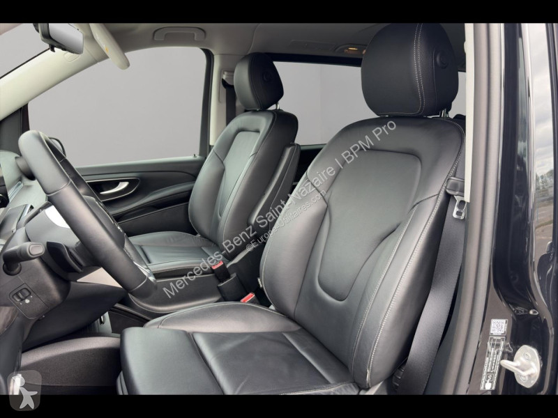 Лекотоварен автомобил Mercedes 300 d Long...