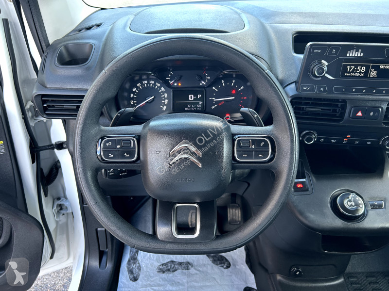 Лекотоварен автомобил Citroën XL 950KG 1.5...