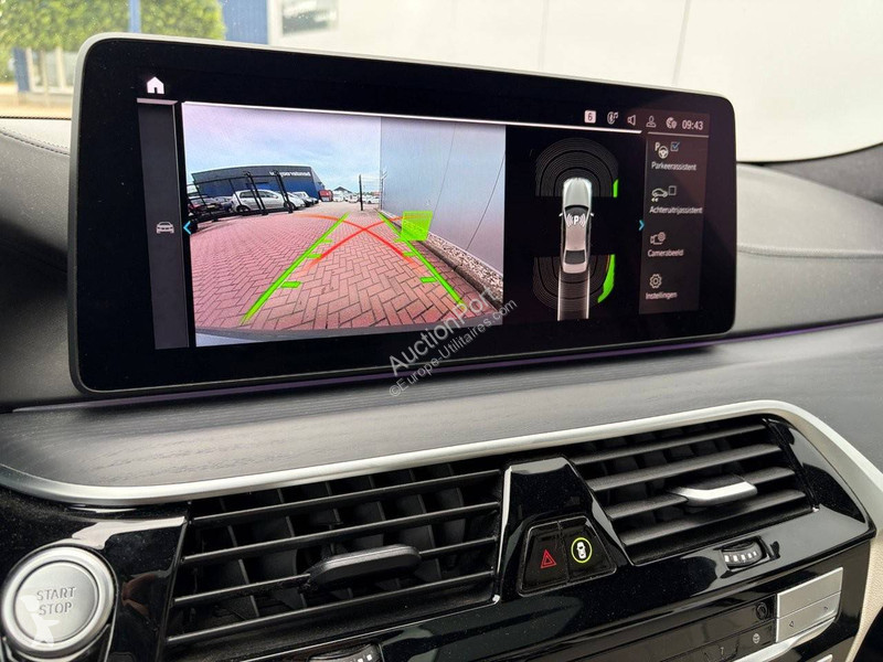 BMW  545E XDRIVE van