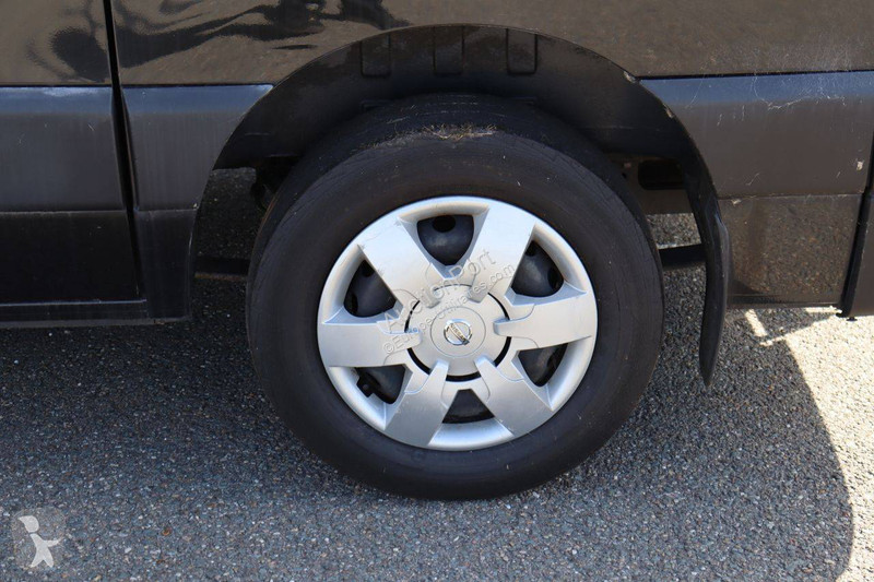 Furgoneta Nissan